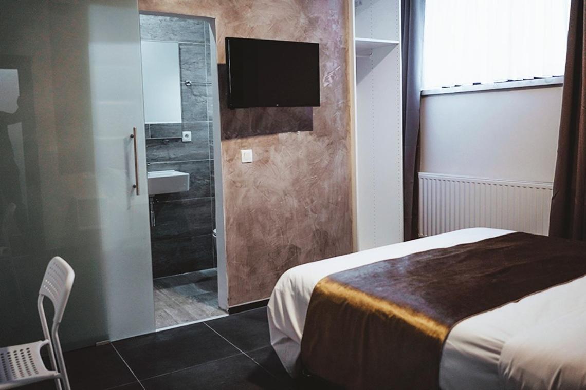 Hotel Onyx Expo Jette Екстер'єр фото